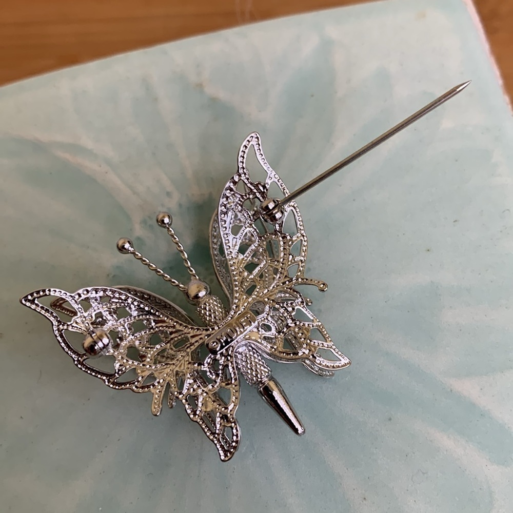 Monet | Vintage NWT Silver 3 D Butterfly Brooch Pin - Picture 9 of 11